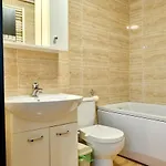 La Vida Loca Summerland Apartment