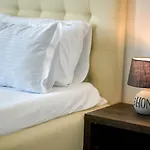 Apartment La Vida Loca Summerland